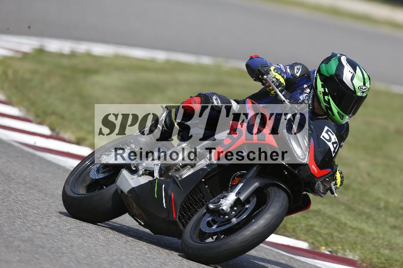 /Archiv-2025/49 26.08.2025 Cornu Master School ADR/gruen-vert/54